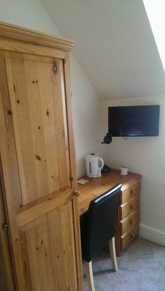 Budget Single Room with external bathroom at Tusker Lodge Torquay