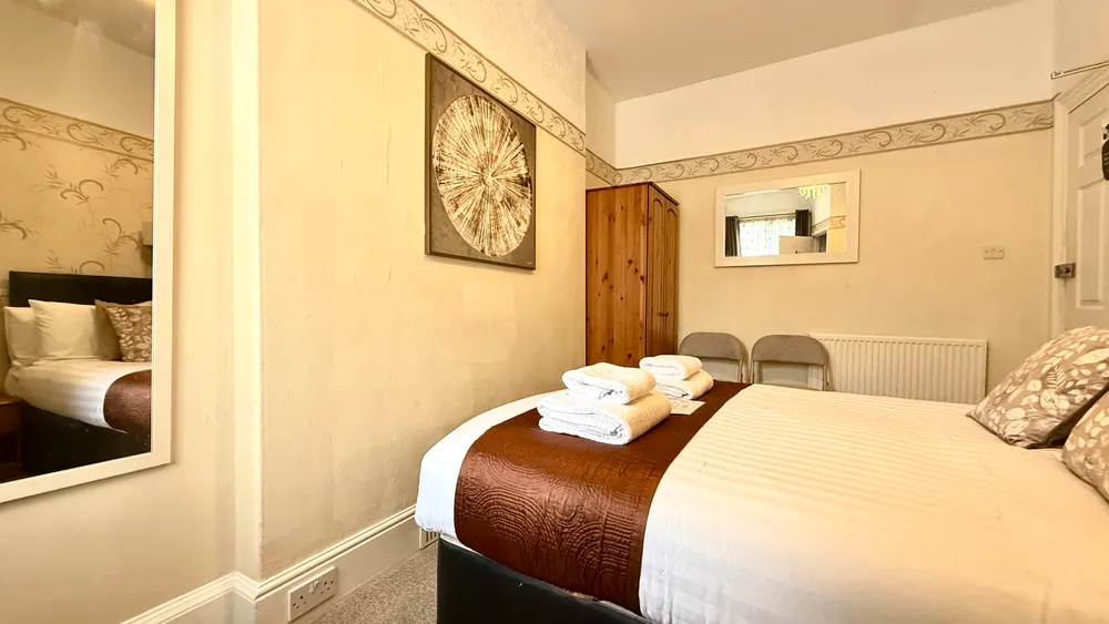 Double Room at Tusker Lodge Torquay